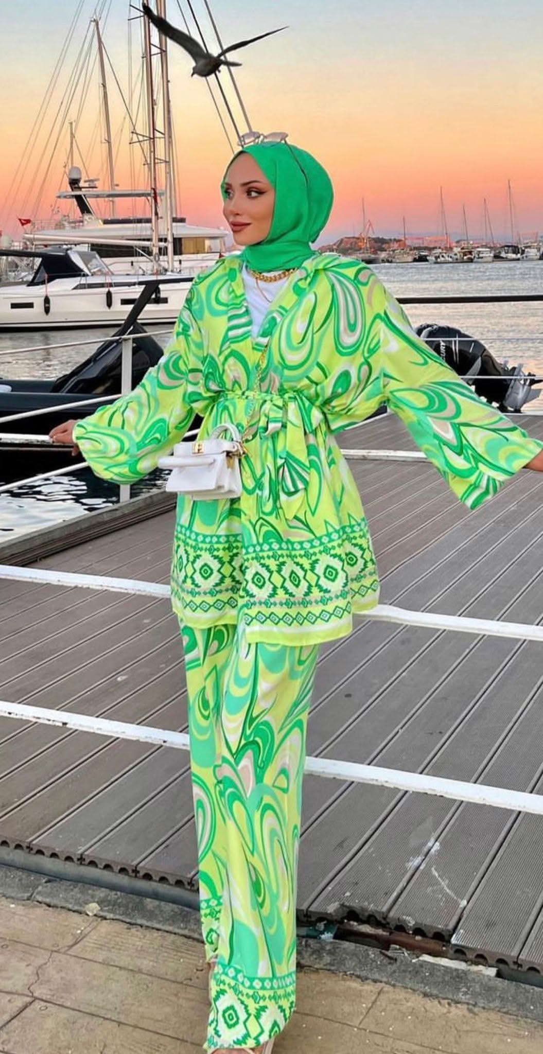 Fatih Molla Hüsrev Mahallesi Deneyimli Escort Bayan Elmas