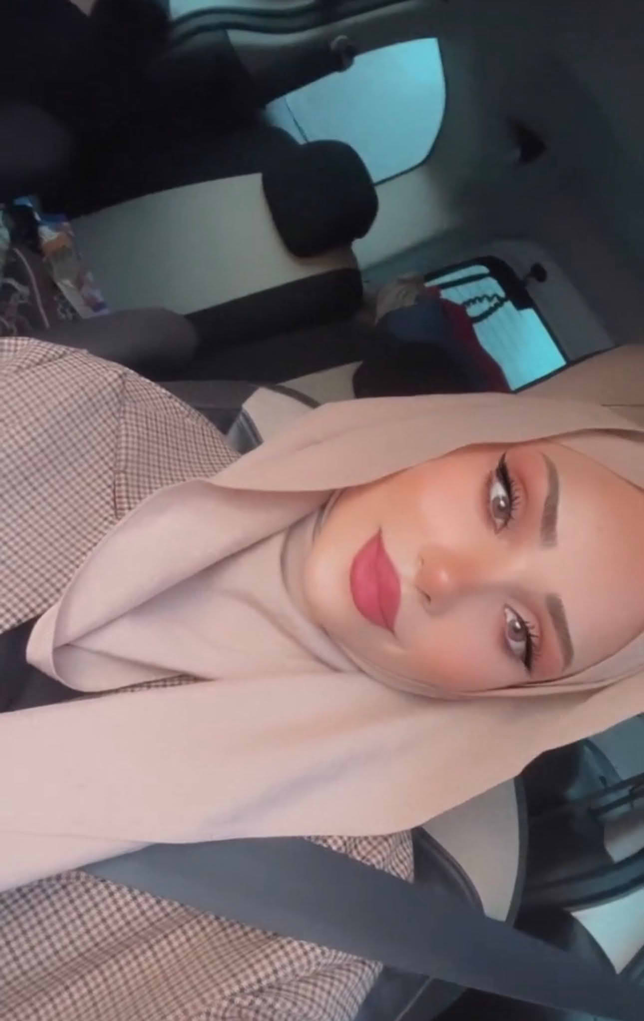 Küçükçekmece Fatih Mahallesi Swinger Escort Bayan Arzu