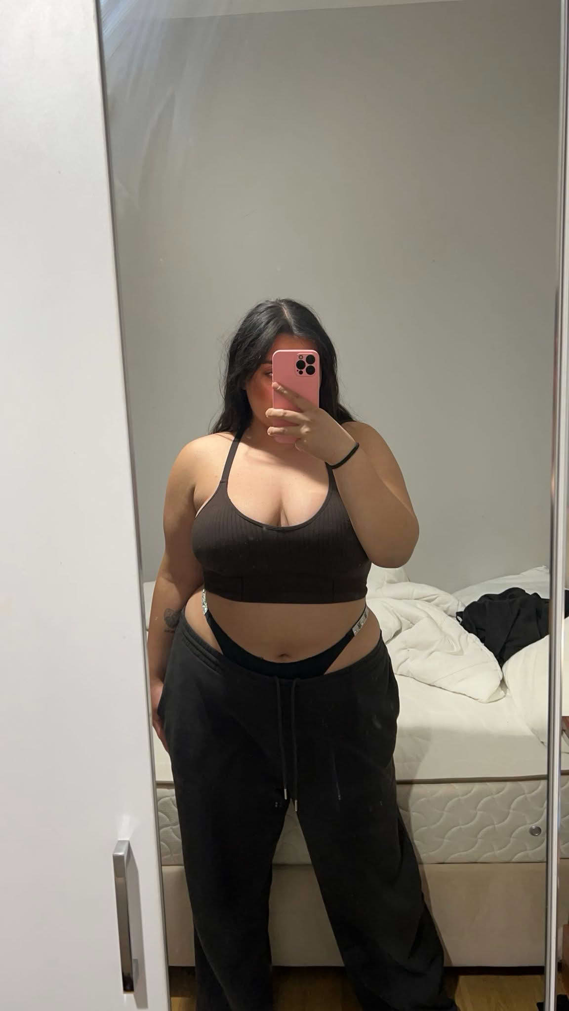 Şişli Halide Edip Adıvar Mahallesi Olgun Escort Bayan Esin